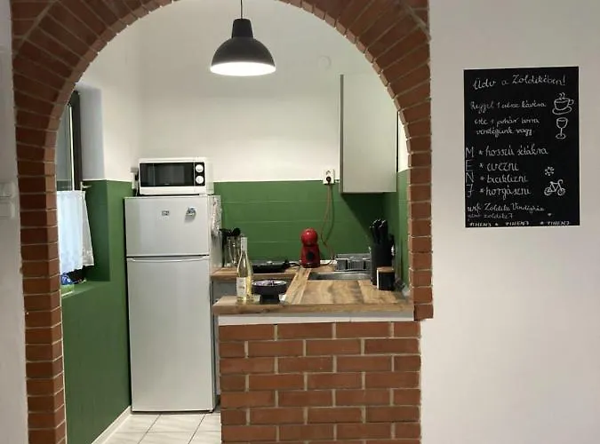 Zoeldike Vendeghaz * Tiszafüred